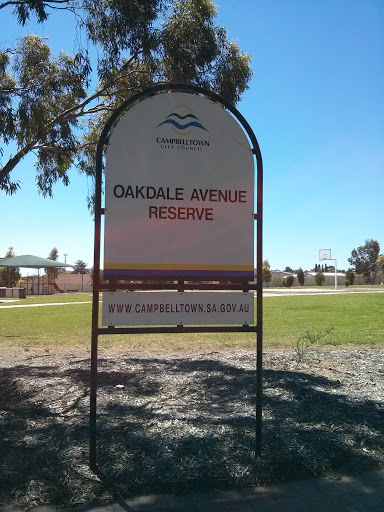 Oakdale Avenue Reserve