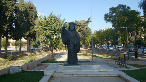 Monument to Makariou