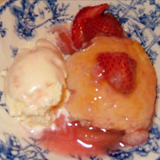 Fresh Strawberry Cobbler Cake