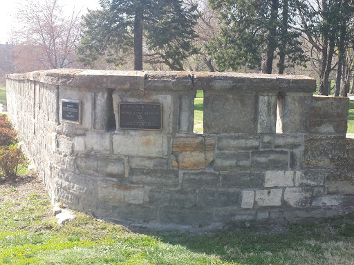 1827 Defensive Wall
