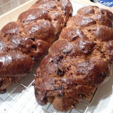Finnish Sweet Cardamom Raisin Bread (Pulla)