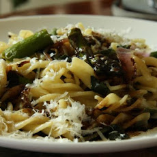 Fusilli With Asparagus Basil and Balsamic Glaze