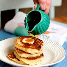 Lofty Buttermilk Pancakes