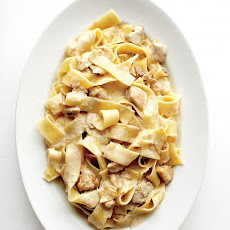 Pappardelle with Creamy Chicken Sauce