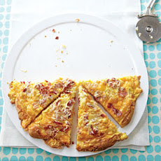 Bacon and Egg Breakfast Pizza