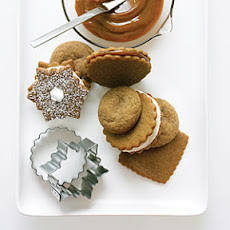 Dulce de Leche Gingersnap Sandwich Cookies