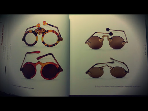 Eyewear book 7