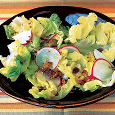 Salad with Radishes and Spicy Pumpkin Seeds