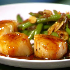 Caramel Glazed Sea Scallops