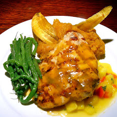Chile Chicken With Pineapple Salsa