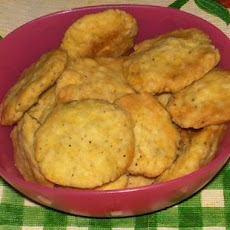 Vegan Cheezy Quackers