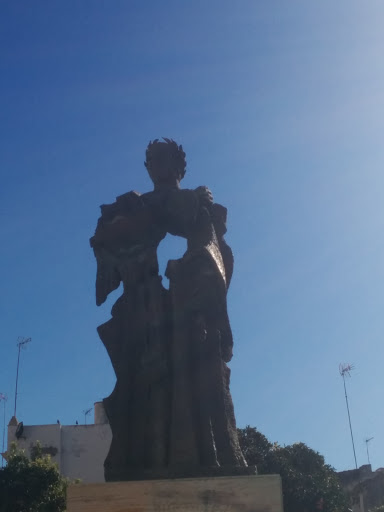 Estatua A Rodrigo Caro