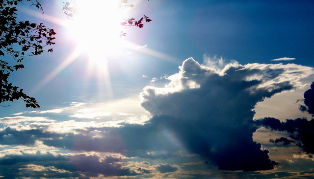 [Big Sun & Big Clouds[4].jpg]