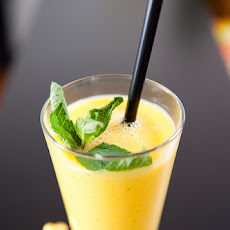 Easy Mango Lemonade