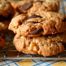 Oatmeal Chocolate Chip Cookies (From Eating Well)