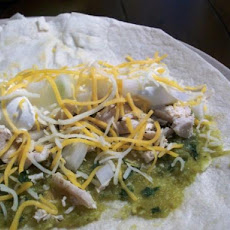 Soft Fried Tortillas With Tomatillo Salsa and Chicken
