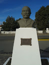 Busto Perito Moreno 