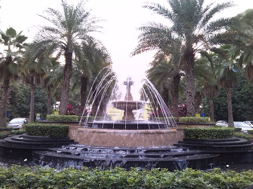 Shum Yip City Fountain