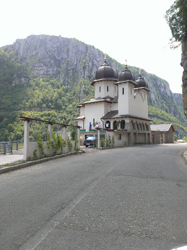 Manastirea Mracunea