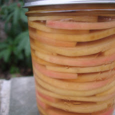 Quick Pickled Apples