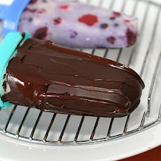 White Chocolate and Berry Popsicles