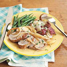 Pork Tenderloin with Apples and Onion