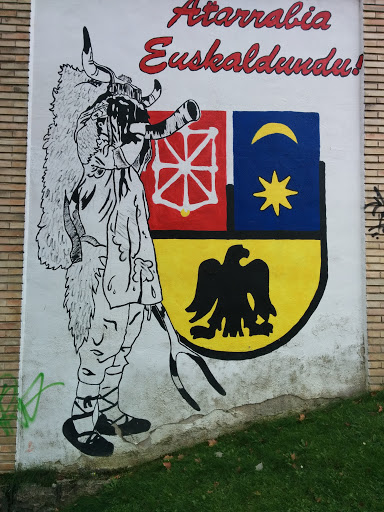 Graffiti Escudo Navarra Y Águila