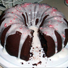 Chocolate Bundt Cake With Peppermint Glaze