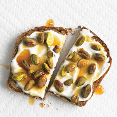 Whole-Grain Toast with Yogurt and Pistachios