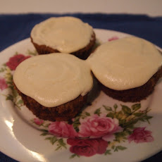 Gluten, Dairy and Egg Free Over-spiced Carrot Cupcakes with Orange Icing