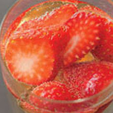 Strawberry-Prosecco Sparkler