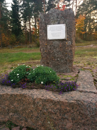4th Infantry Regiment's Memorial Stone