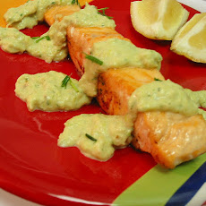 Rockin' Salmon With Creamy Herb Sauce