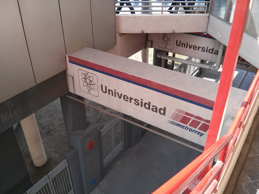 Metro Universidad 