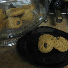 Oh-So-Good Oatmeal Raisin Cookies