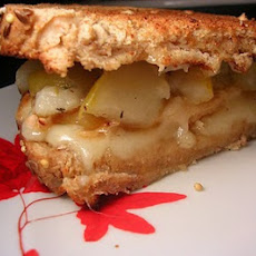 Chicken-Thyme-Pear-Brie Sandwich
