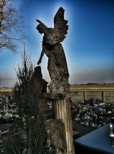 Anioł Na Cmentarzu