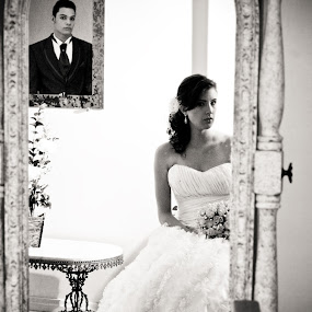 Bride and Groom by Tatiane Maria - Wedding Bride & Groom