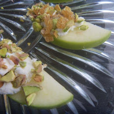 Apple Slices With Goat Cheese and Pistachios