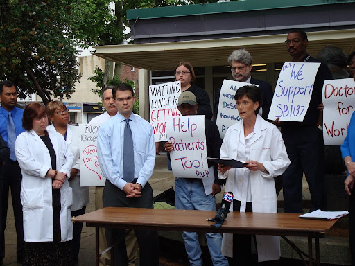 Doctors in PA stand with uninsured patients in South Philadelphia