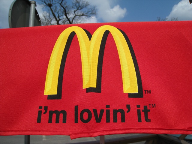 [McDonalds 002[3].jpg]