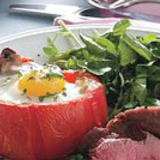 Steak and Tomato-Baked Eggs