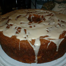 Apricot Brandy and Rum Pound Cake With Peaches
