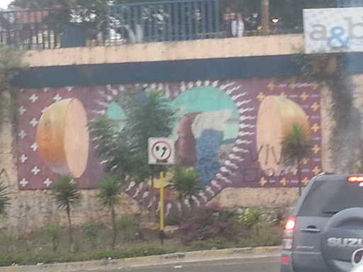 Graffiti Naranja Y Corazon
