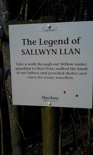 Willow Tunnel Sign