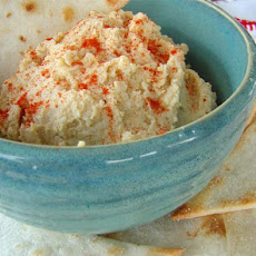 Quick, Creamy Hummus Spread