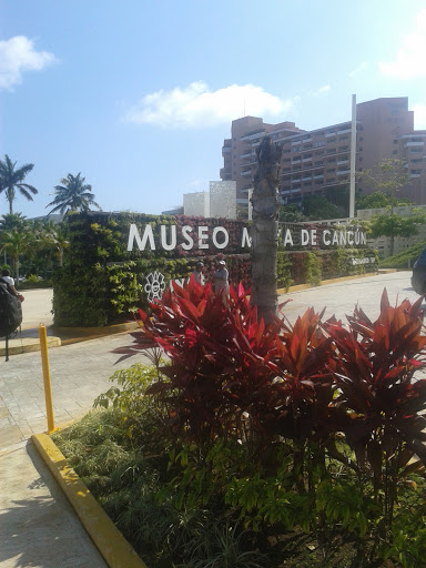 Museo Maya de Cancun