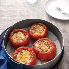 Baked Eggs in Tomatoes