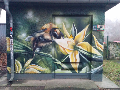 The Electric Bee