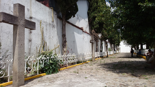 Calle De Las Cruces
